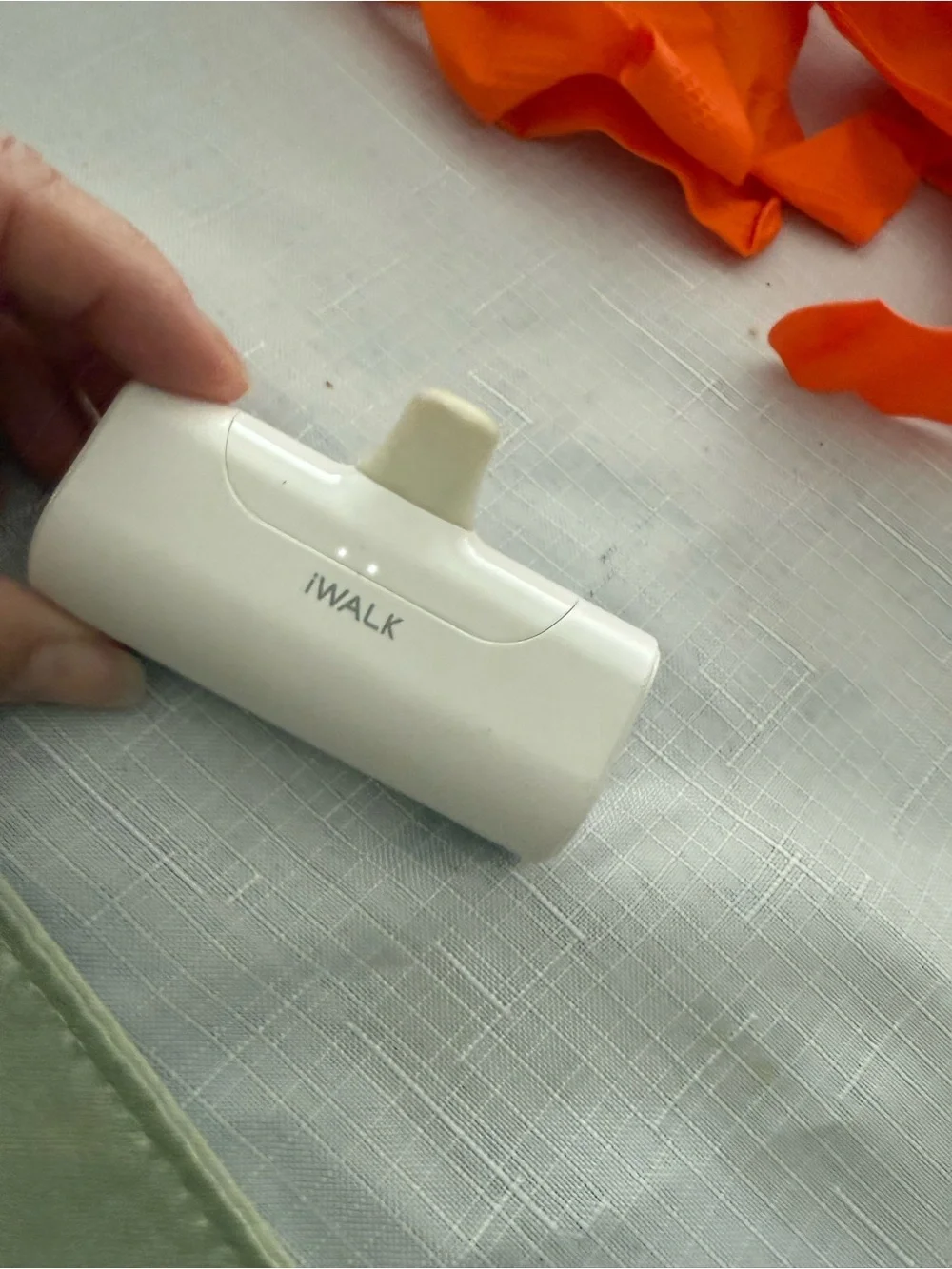 iWalk White Portable Lightning Charger